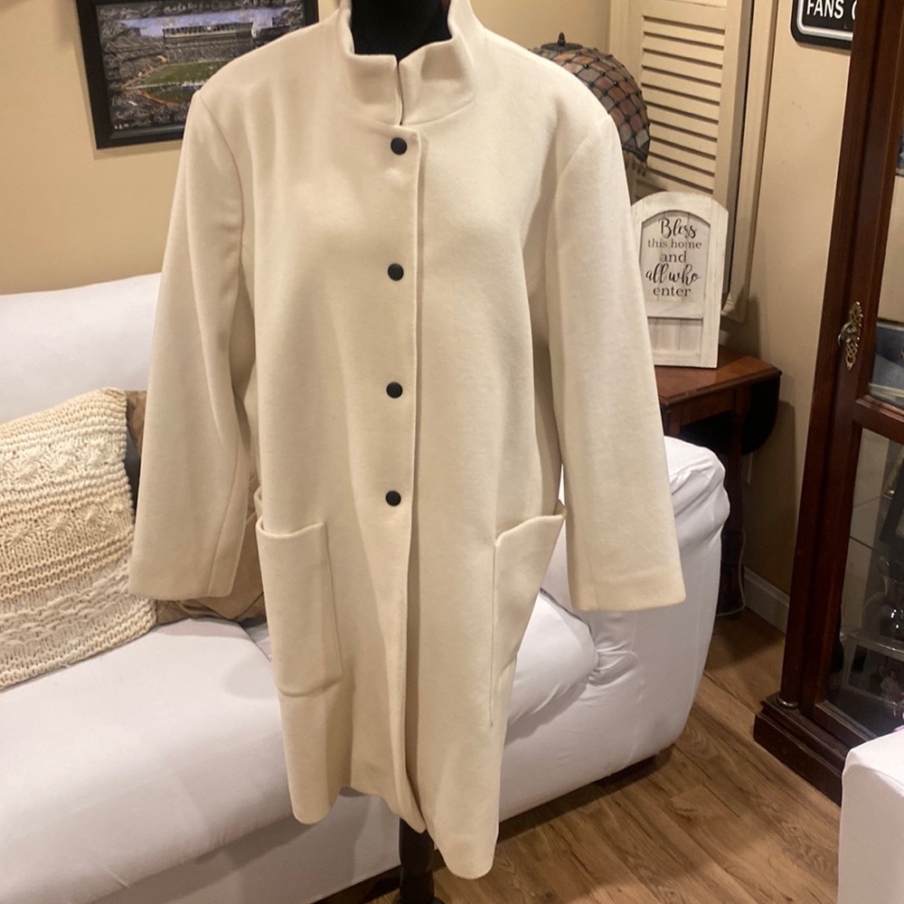 Women’s Jane Post Wool cream color jacket with Matte black buttons 3x
